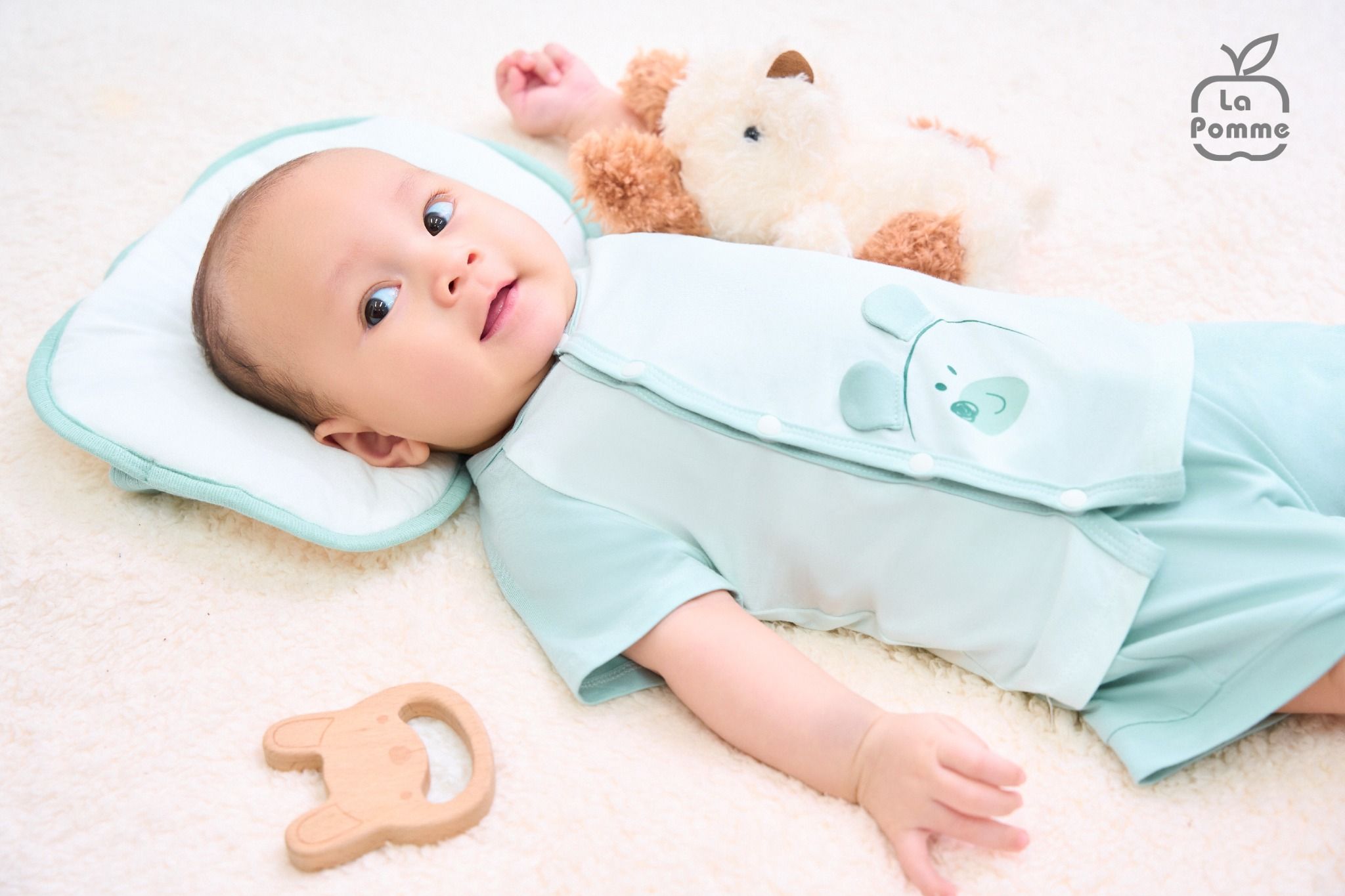 Bộ cộc tay cúc lệch La Pomme Người bạn ú òa