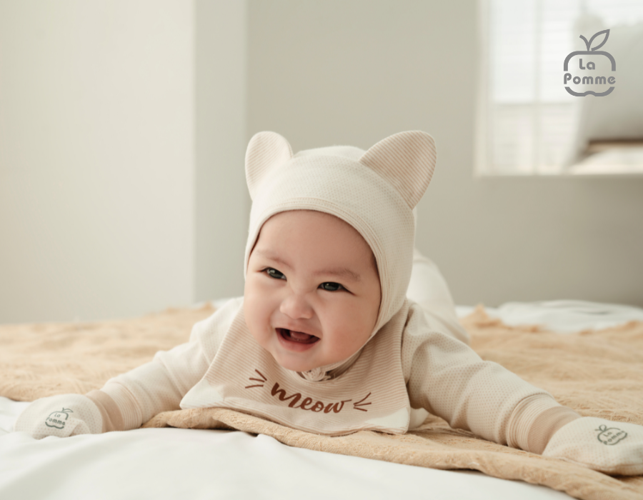 Bộ Dài Tay La Pomme Cúc giữa Meowy Cat