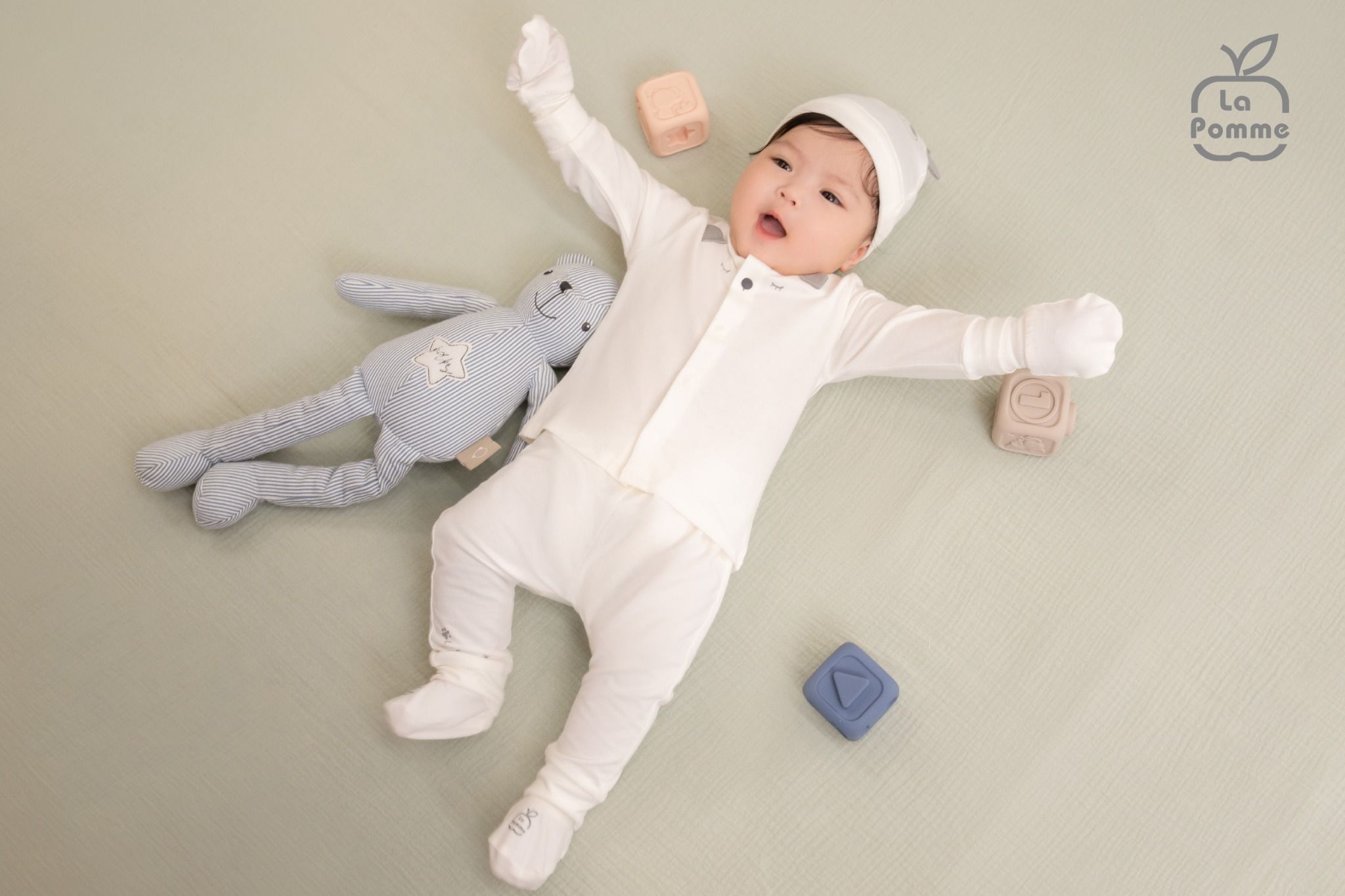 Set bao tay bao chân La Pomme Gấu tai rời
