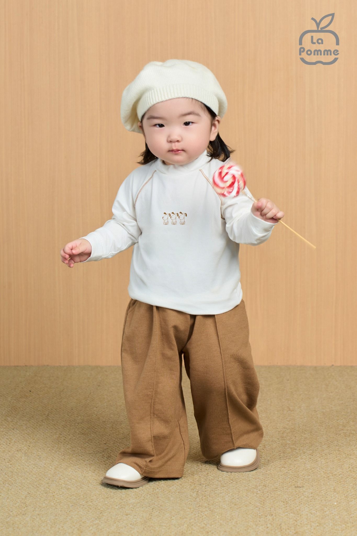 Quần dài La Pomme dáng suông - Đỏ