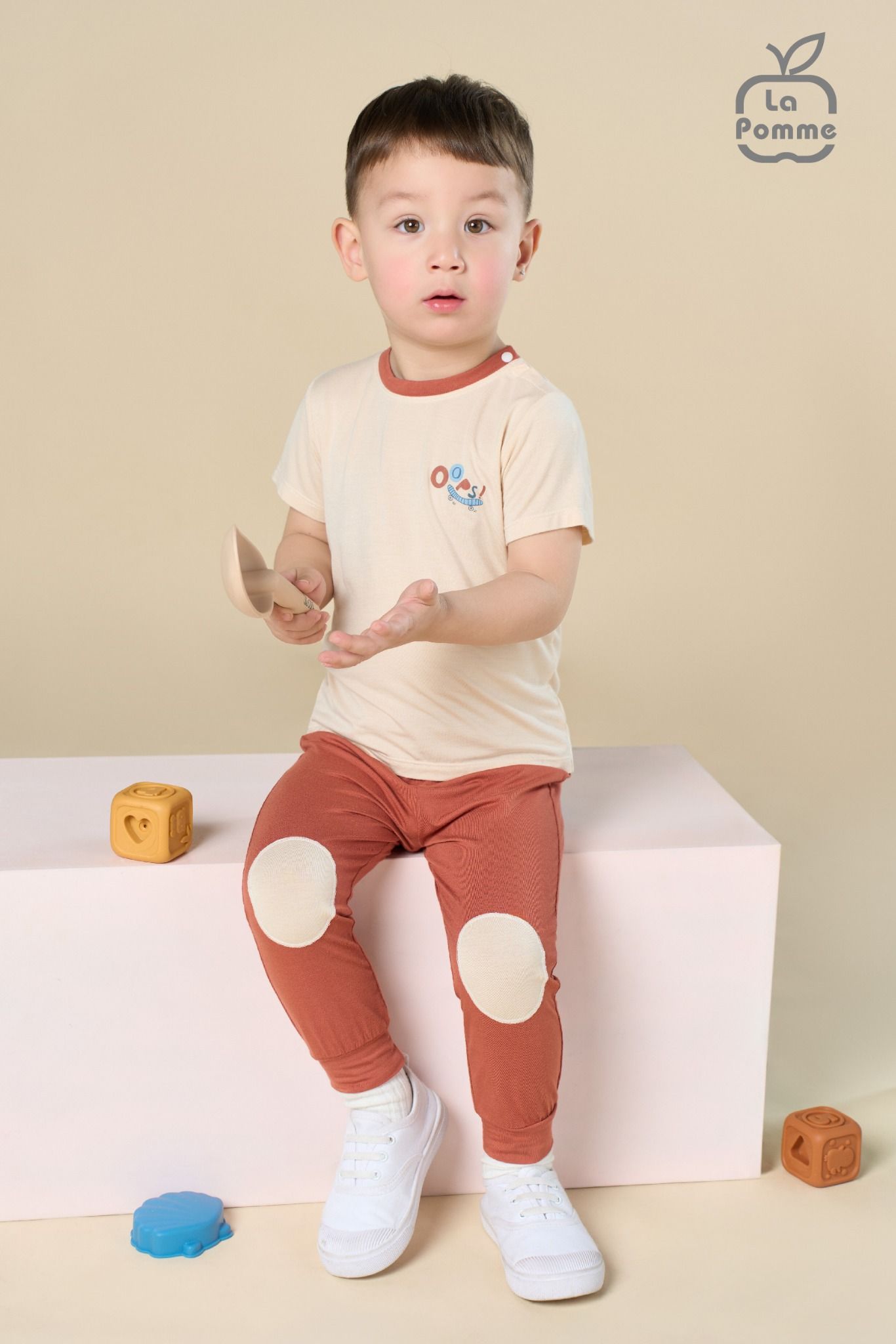 Bộ cộc tay quần dài La Pomme Xin chào sư tử