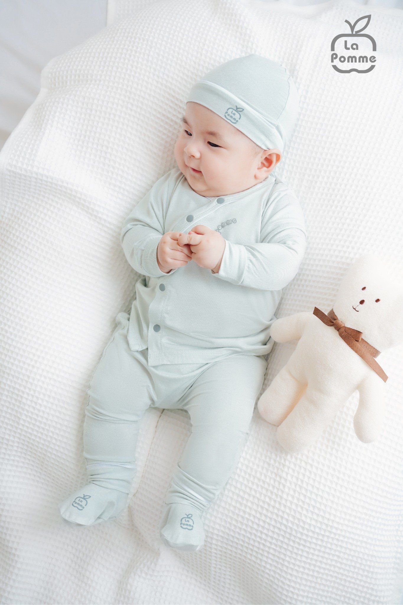 Set bao tay bao chân La Pomme vườn cổ tích