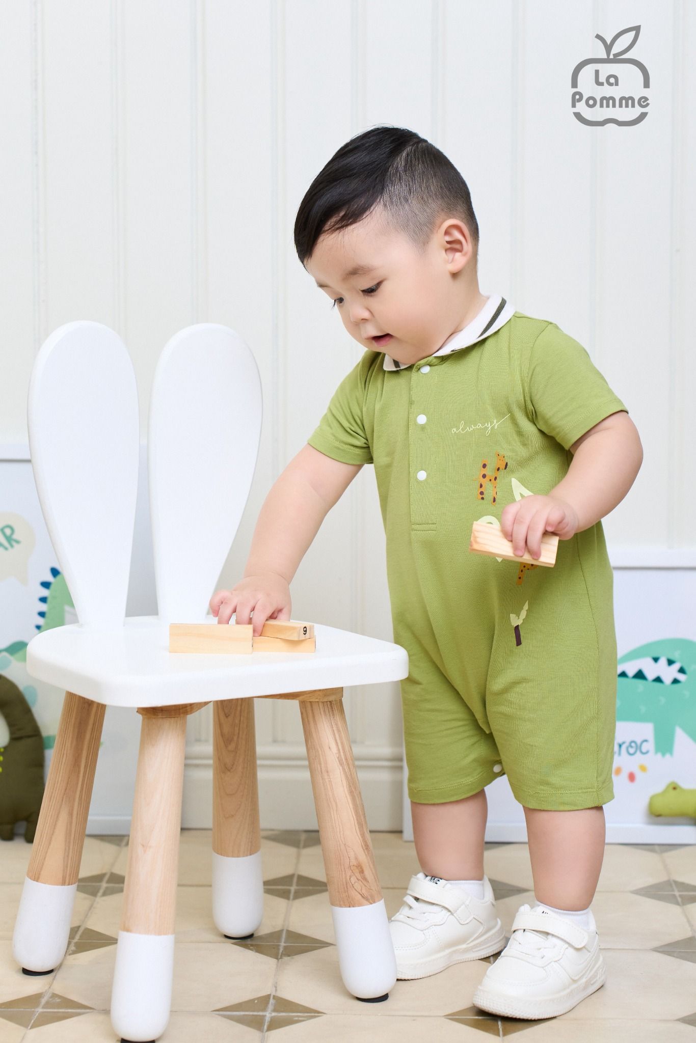 Bộ body liền cộc tay La Pomme cổ đức Happy