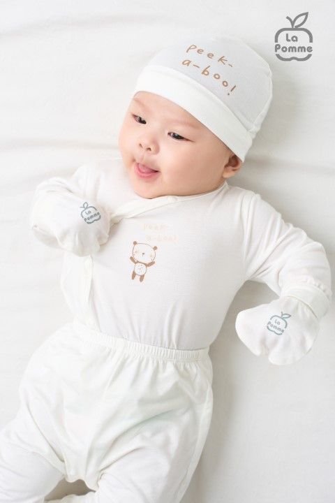 Set bao tay bao chân La Pomme gấu nhỏ ú oà