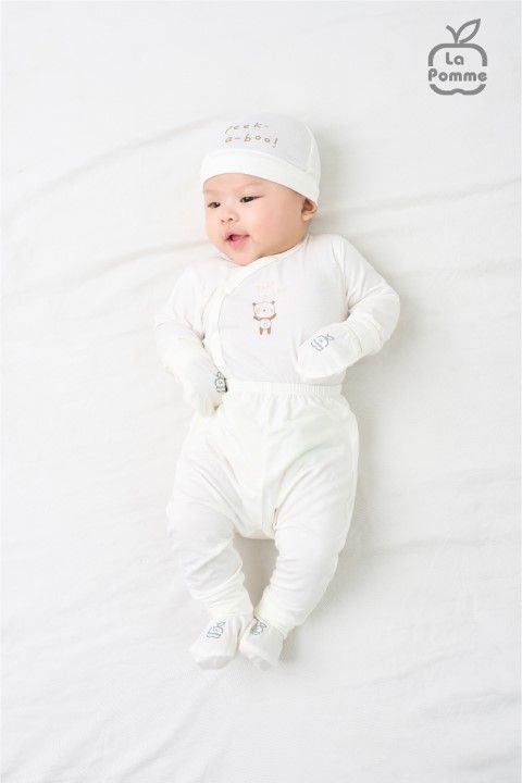 Body dài tay La Pomme gấu nhỏ ú òa - Trắng