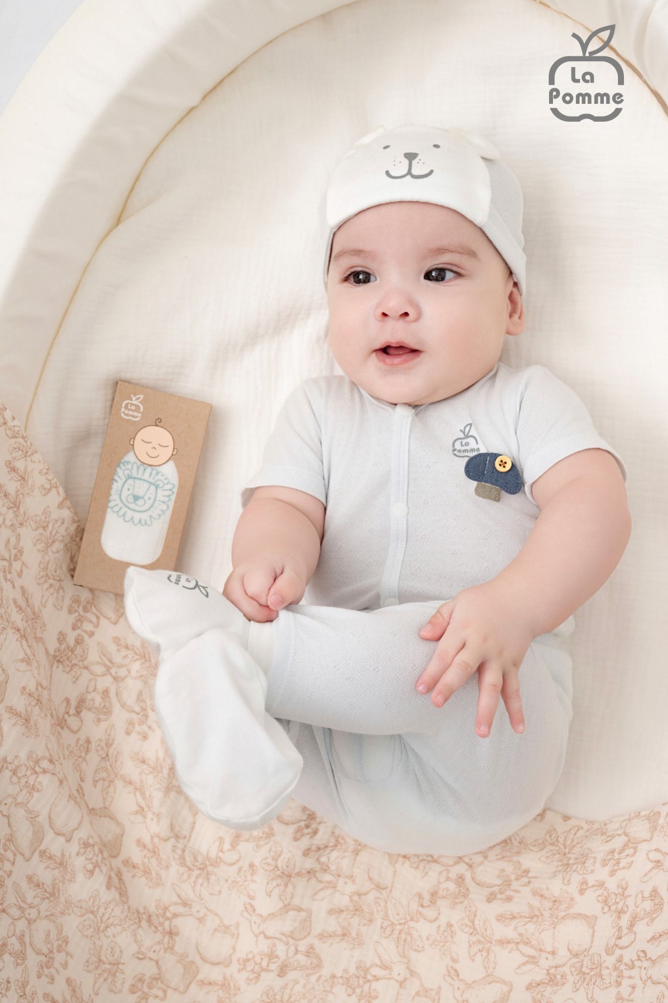 Body chip cộc tay La Pomme đính sticker