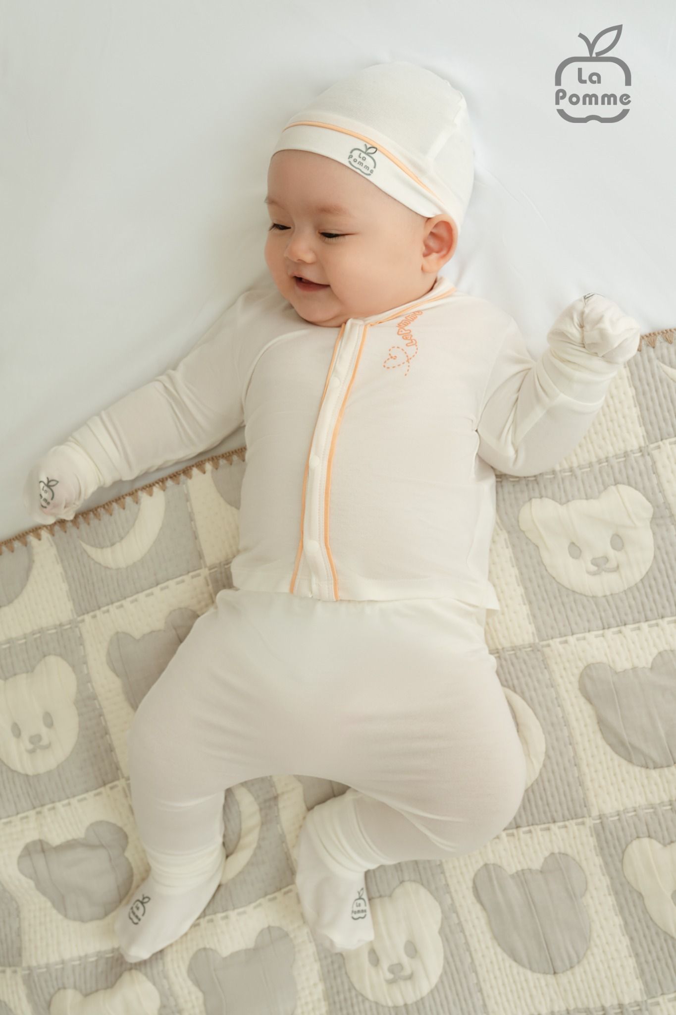 Set bao tay bao chân La Pomme vườn cổ tích