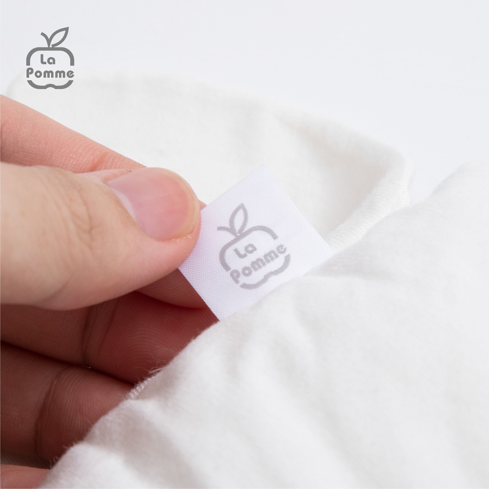 Gối sơ sinh nhân đôi vỏ gối La Pomme Baby Fish - Ghi