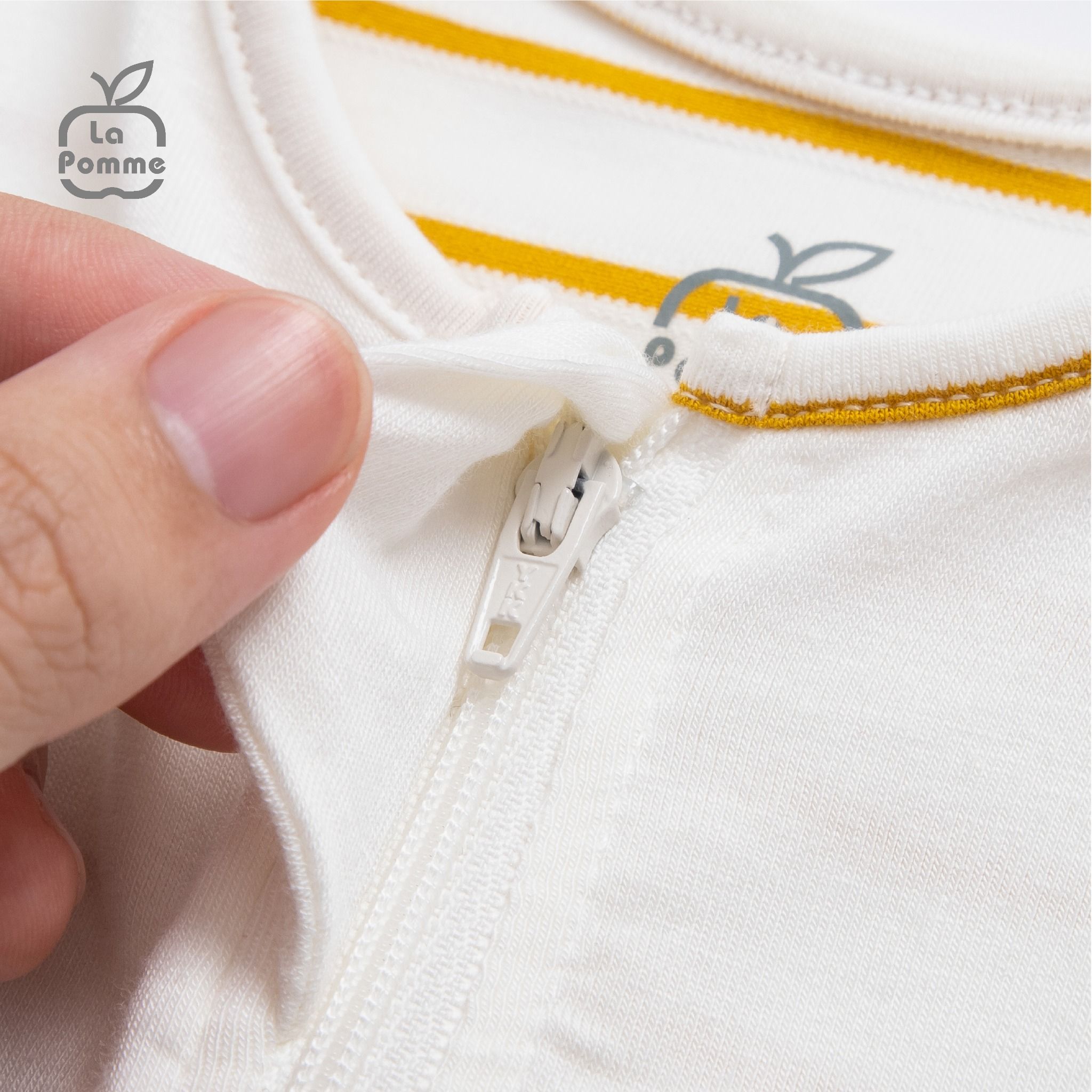 Nhộng chũn ngủ sơ sinh La Pomme Baby Fish - Trắng ghi