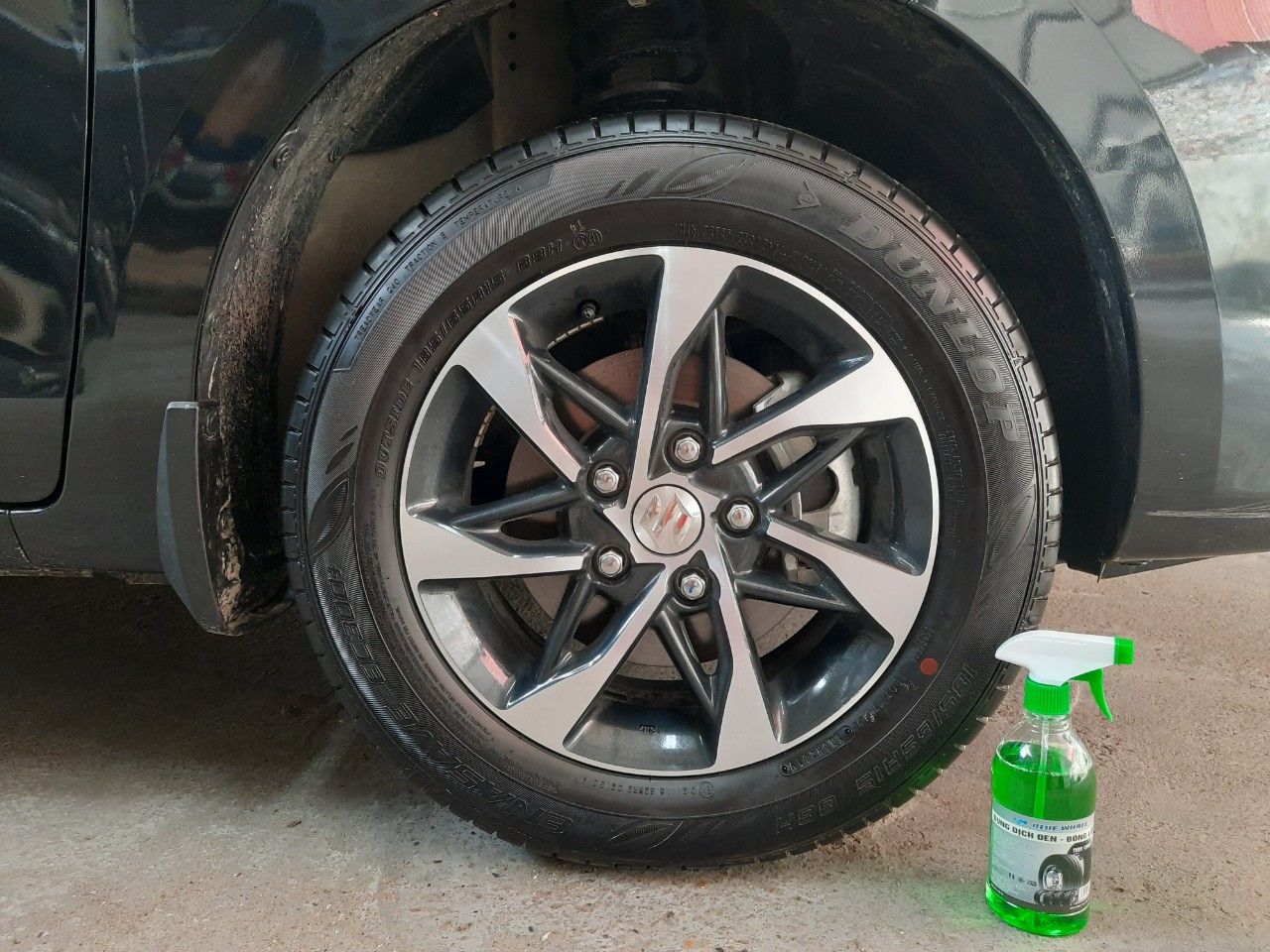 Xịt bóng, dưỡng lốp can 2 lít