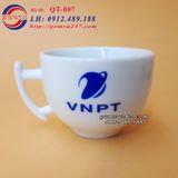 Logo VNPT trên ấm chén Bát Tràng