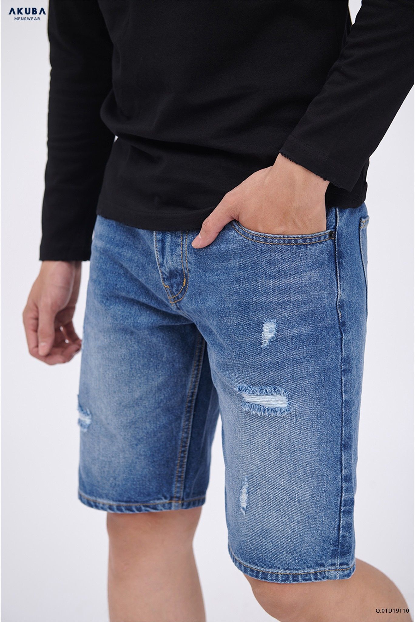 QUAN SHORT JEAN 01D19110