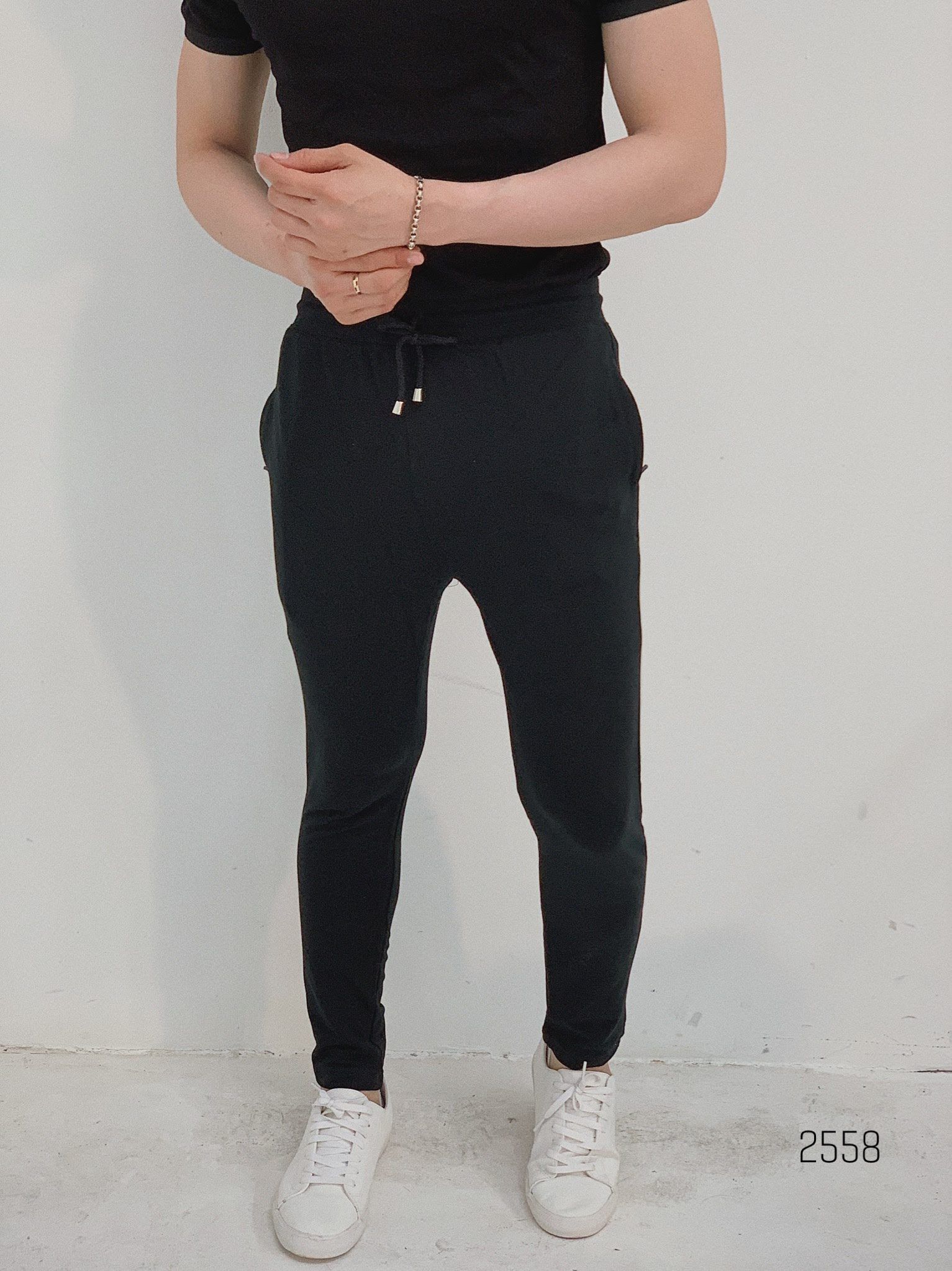 QUAN THUN DAI 2558