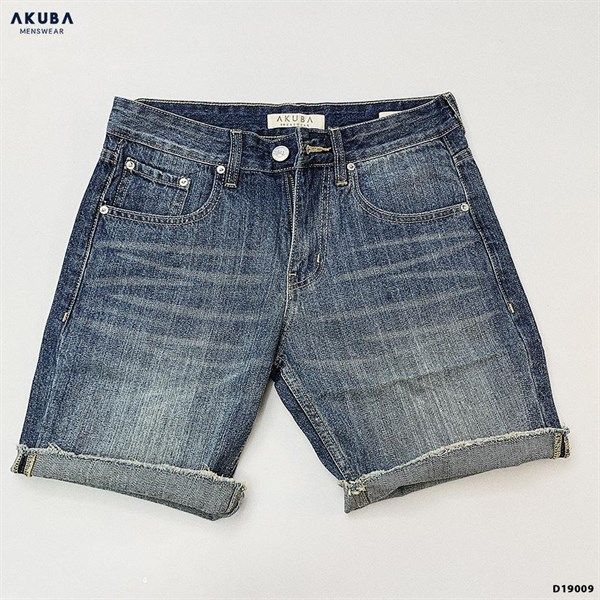QUAN SHORT JEAN D19009