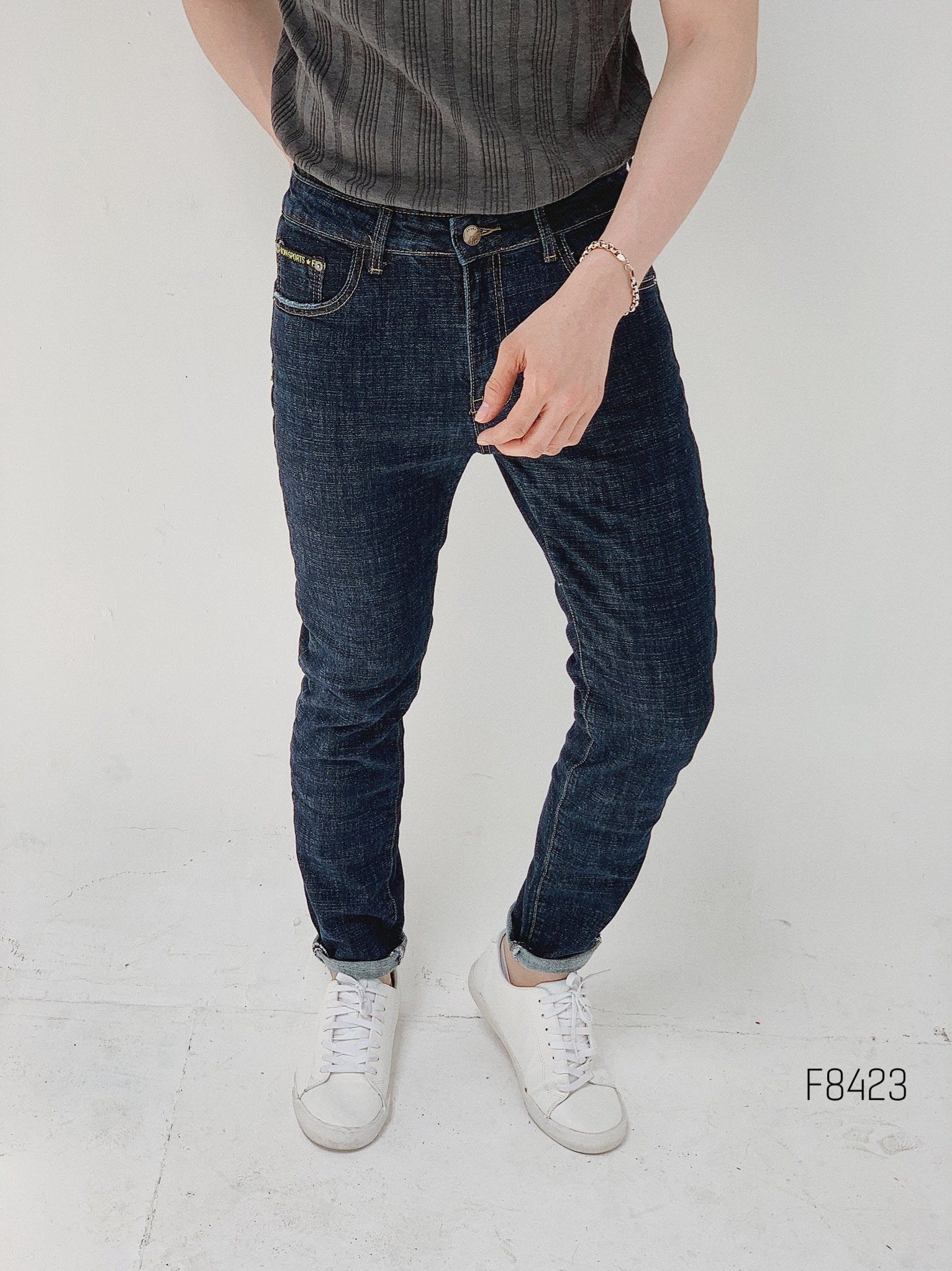 QUAN JEAN DAI F8423