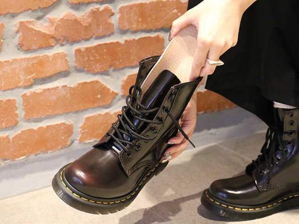 Dr. Martens 1460 8 Eye 13661601 (Cherry Red Arcadia) – Milano Shoes