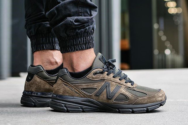 希少 New Balance M990MG4 990V4