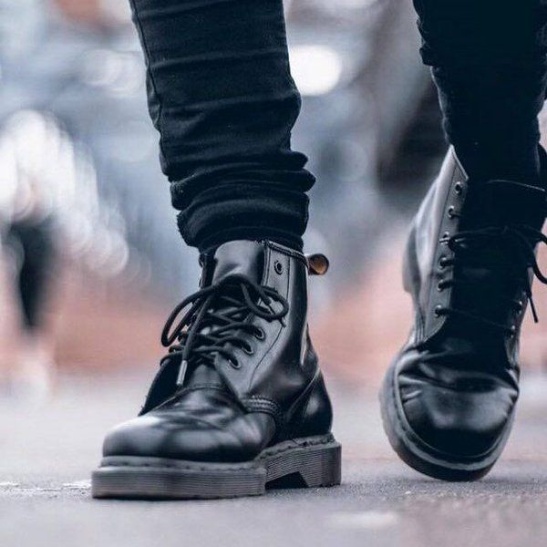 Black doctor martin boots Clearance