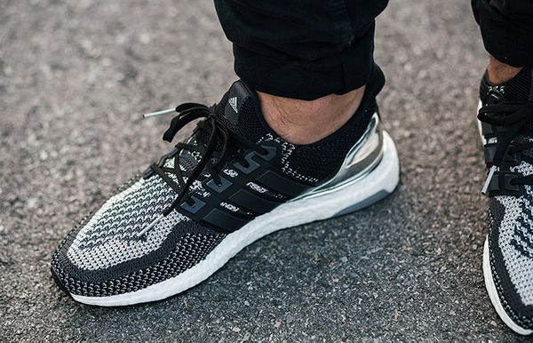 adidas ultra boost 2.0 silver medal