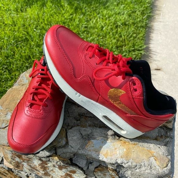 nike air max 1 red gold sequin