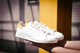 stan smith active gold