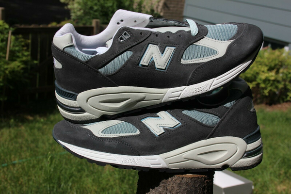 Giày New Balance 990v2 'Kith Steel Blue 