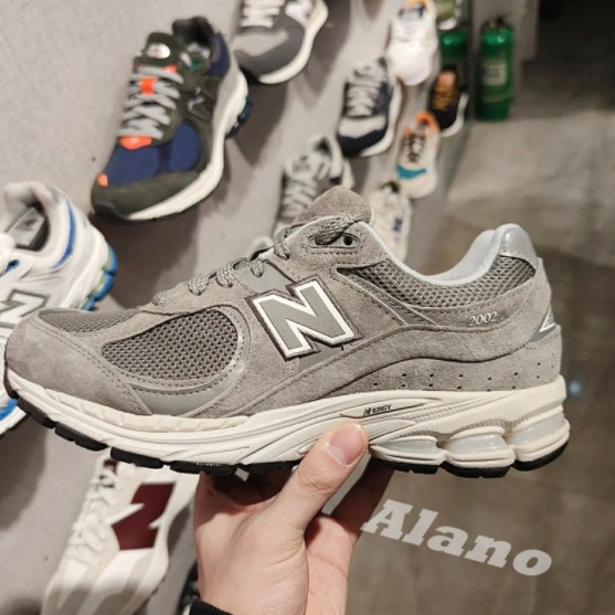new balance m2002rjm