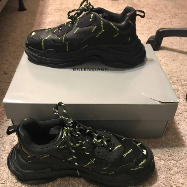 Giày Balenciaga Triple S Allover Logo 'Black' 536737 W2FA1 1070 – AUTHENTIC  SHOES