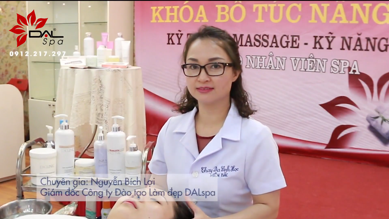 Khóa học kỹ thuật massage mặt chuyên nghiệp