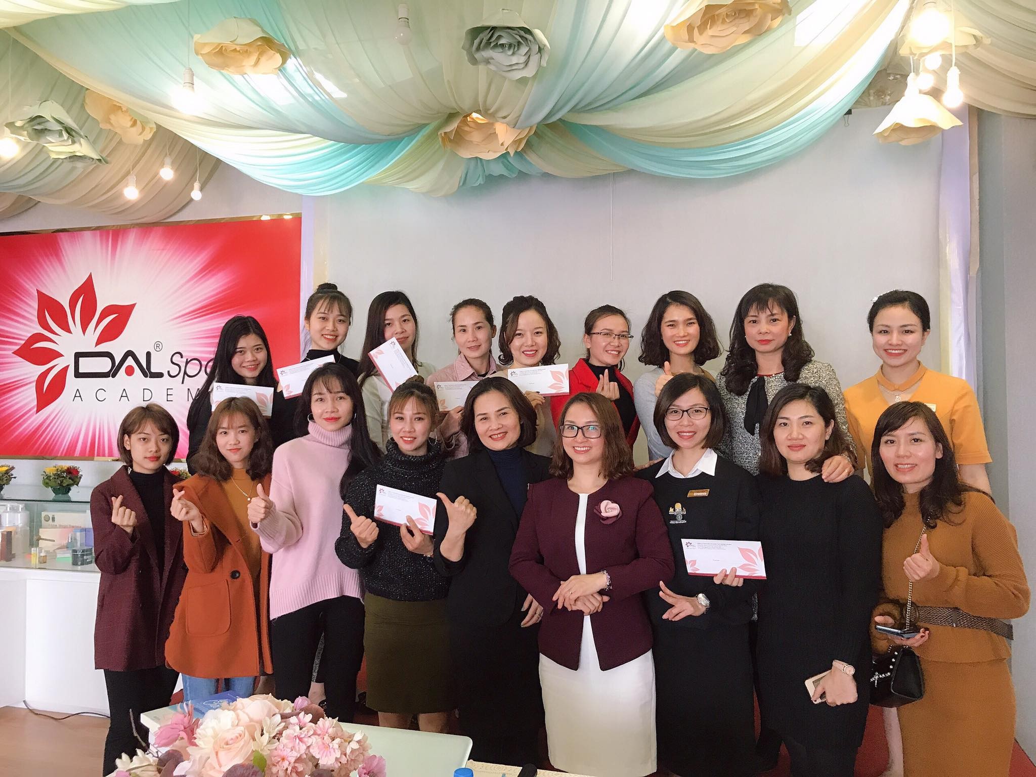 KỸ NĂNG QUẢN LÝ SPA - SALON CHUYÊN NGHIỆP