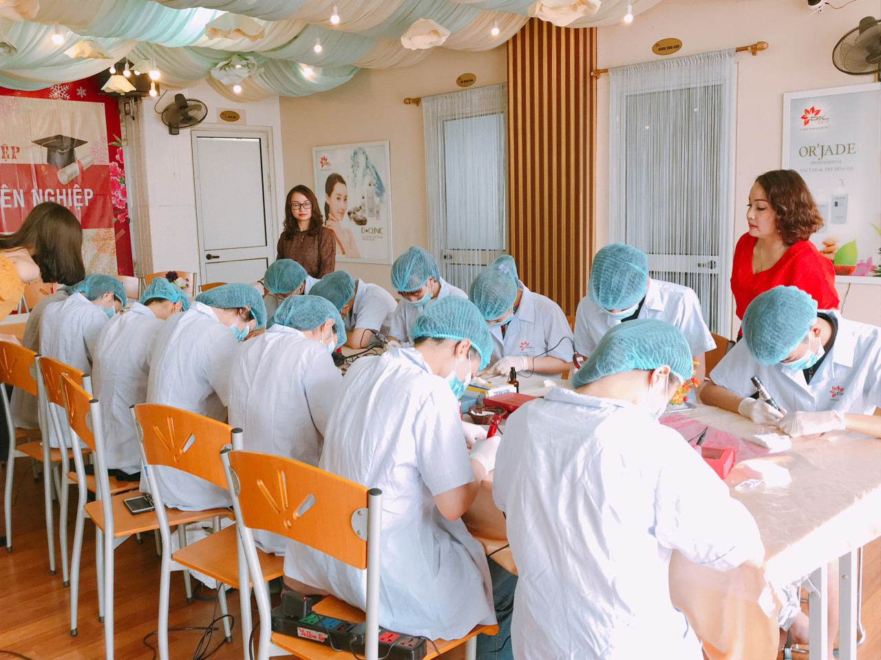 Khóa học phun thêu thẩm mỹ chuyên nghiệp