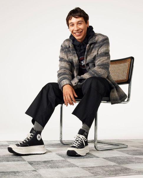 Top 10 đôi giày HOT nhất 2025 - Chuck 70s CX