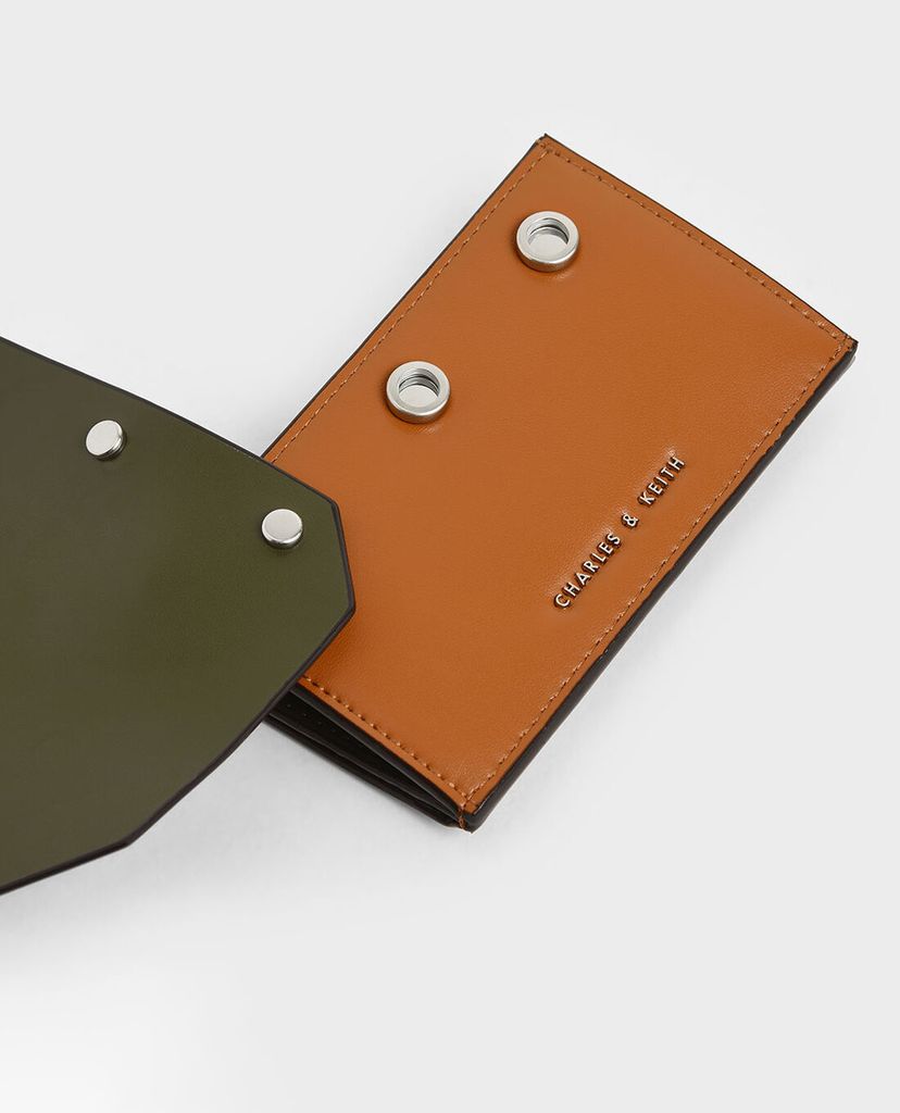 CHARLES & KEITH - Ví nữ Reversible Front Flap