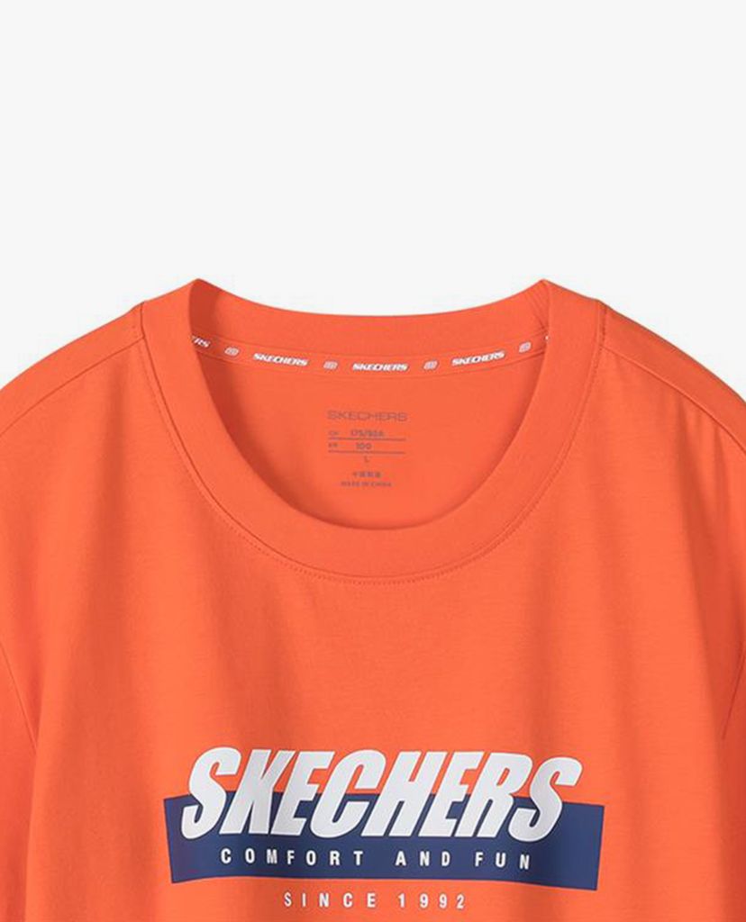 SKECHERS - Áo thun nam cổ tròn ngắn tay phối logo