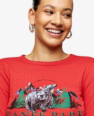 TOPSHOP - Áo thun nữ phom ôm tay dài Red Banff Park