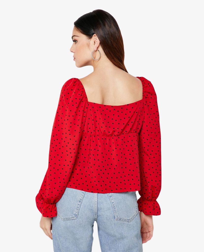 TOPSHOP - Áo kiểu nữ tay dài cổ vuông phối họa tiết trái tim