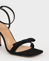 CHARLES & KEITH - Giày cao gót sandals Textured Bow Ankle Strap