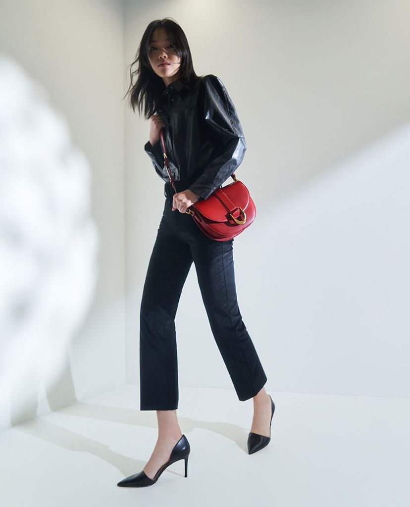 CHARLES & KEITH - Giày cao gót mũi nhọn thời trang