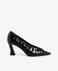 CHARLES & KEITH - Giày cao gót mũi nhọn xếp li hiện đại