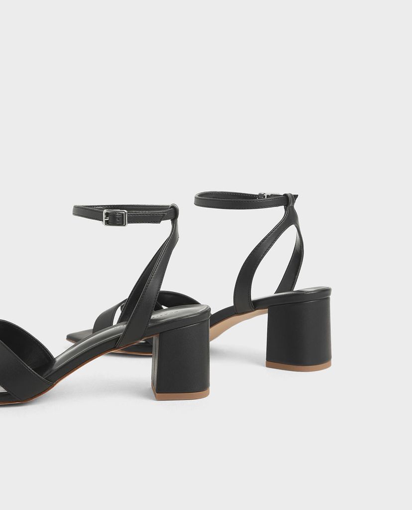 CHARLES & KEITH - Giày cao gót quai chéo Criss Cross Block