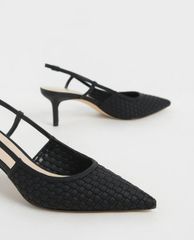 CHARLES & KEITH - Giày cao gót mũi nhọn quai mảnh hiện đại