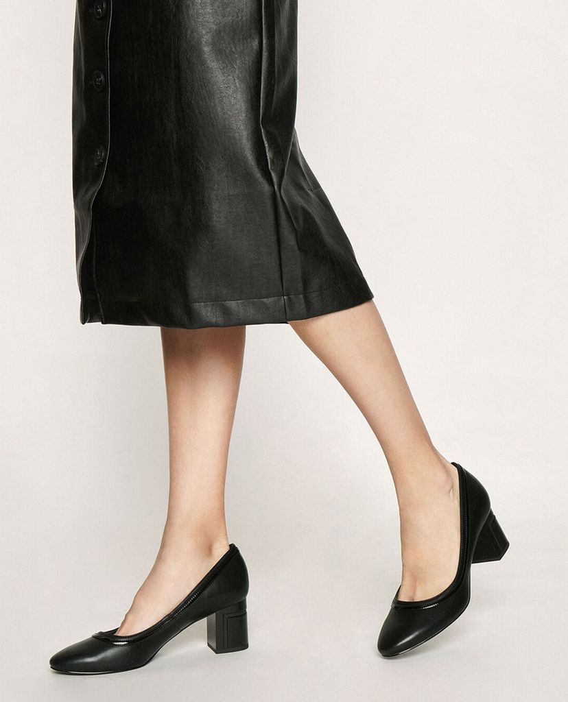 CHARLES & KEITH - Giày cao gót mũi tròn Round Toe Block