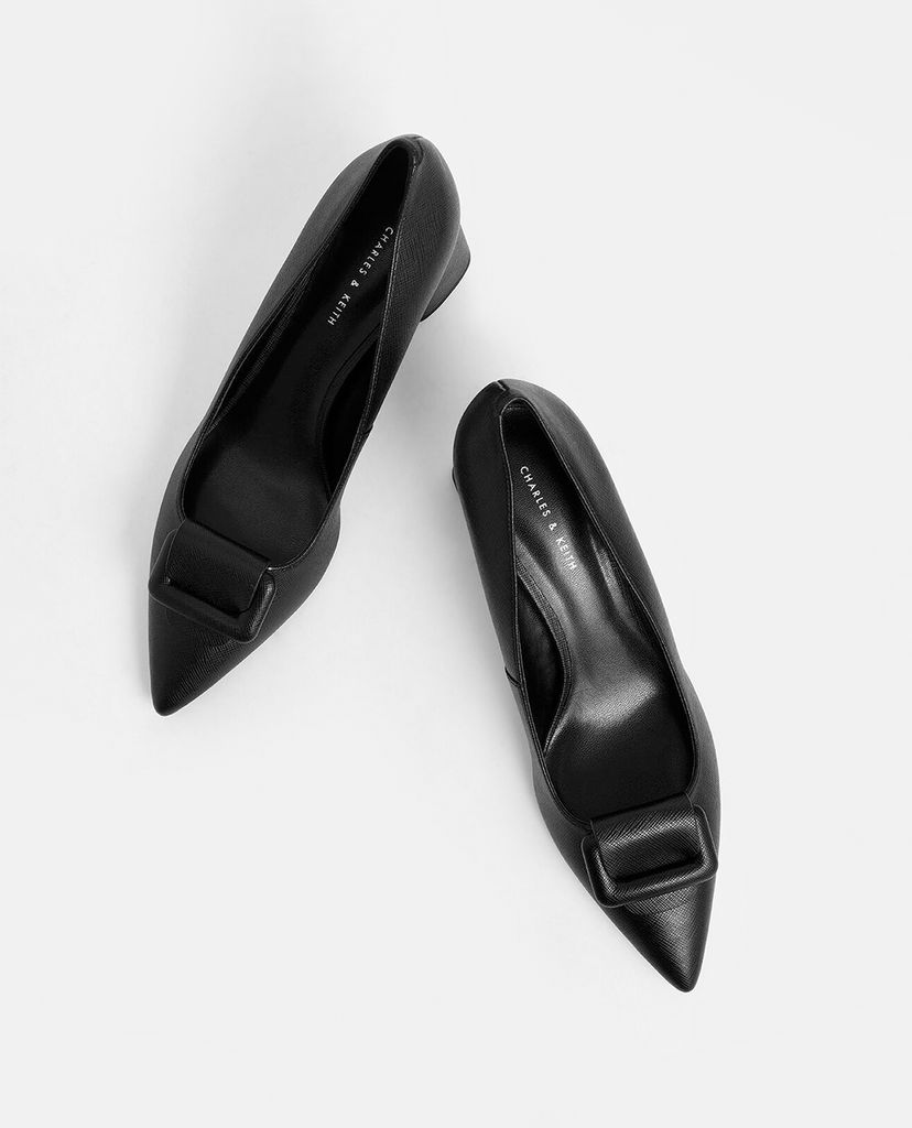 CHARLES & KEITH - Giày cao gót mũi nhọn Front Buckle Textured