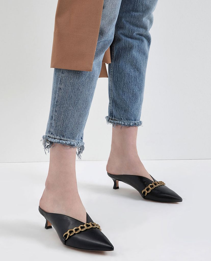 CHARLES & KEITH - Giày cao gót mũi nhọn Chain Strap V Cut