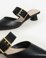 CHARLES & KEITH - Giày cao gót mũi nhọn Satin Grommet Buckle