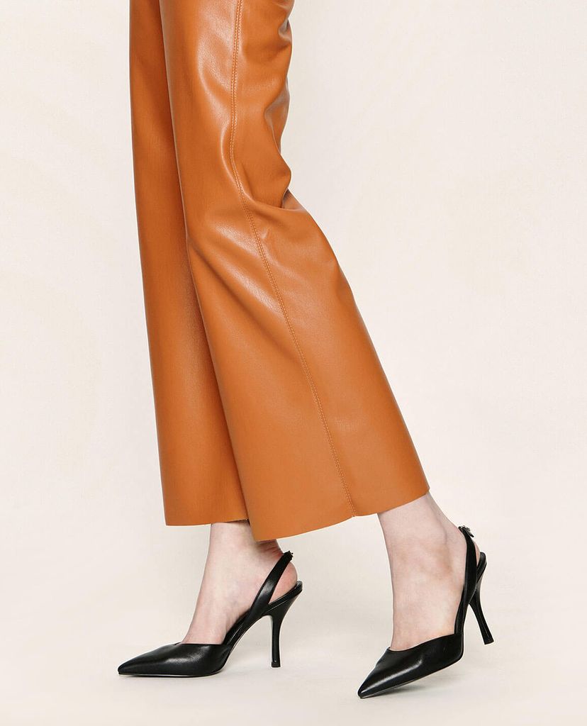 CHARLES & KEITH - Giày cao gót mũi nhọn D Orsay Slingback