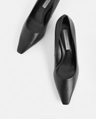 CHARLES & KEITH - Giày cao gót mũi nhọn Kitten Heel Court