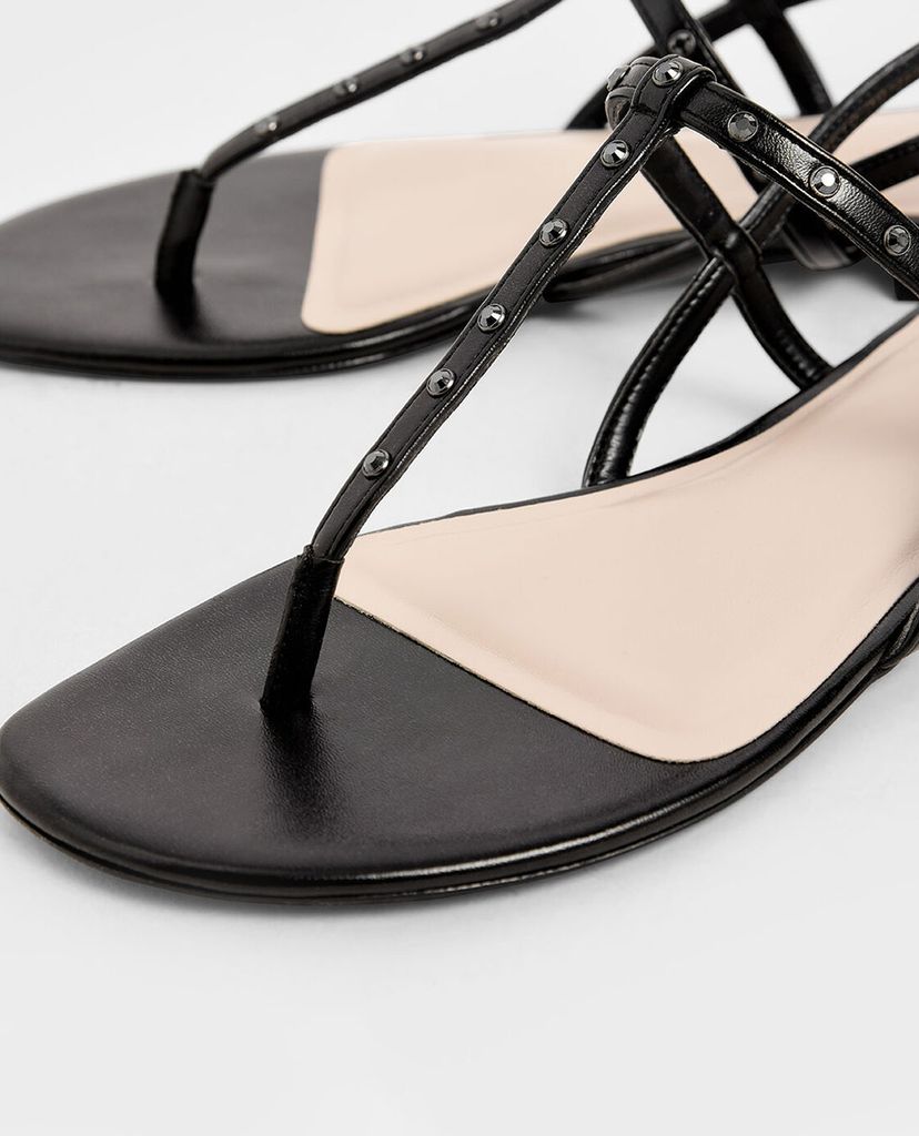 CHARLES & KEITH - Giày sandal nữ quai kẹp Studded Metallic