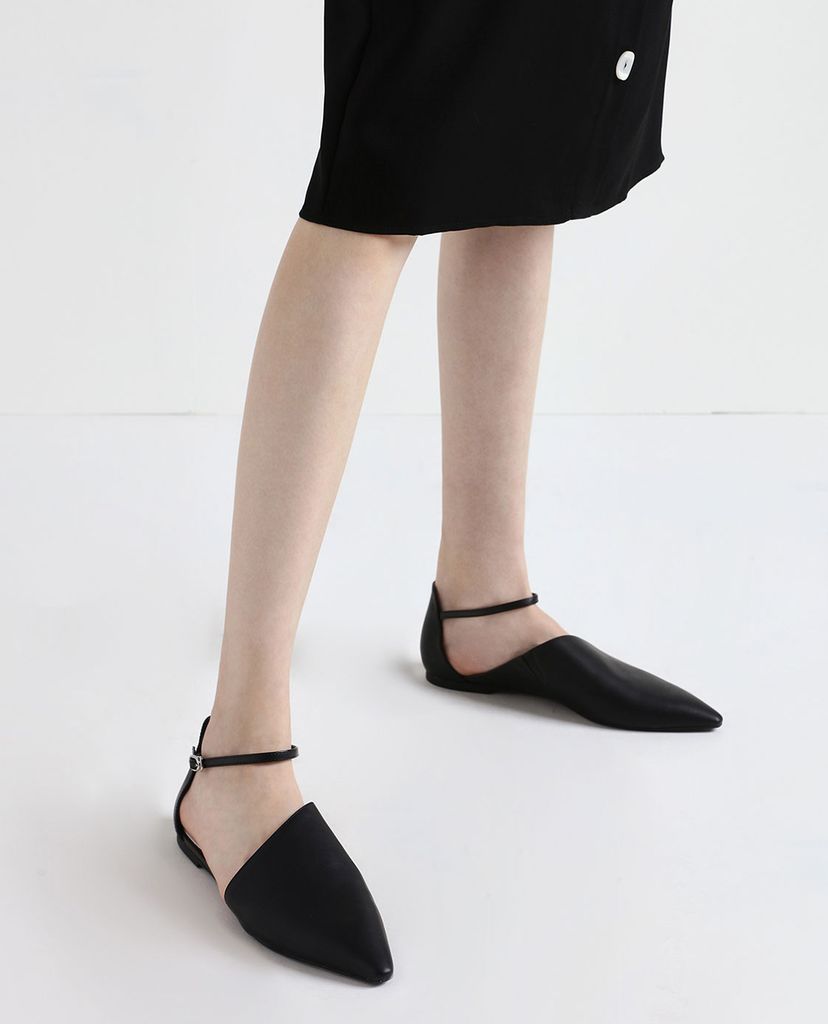 CHARLES & KEITH - Giày đế bệt nữ mũi nhọn thời trang