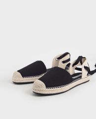 CHARLES & KEITH - Giày sandals nữ mũi tròn Tie Around Espadrille